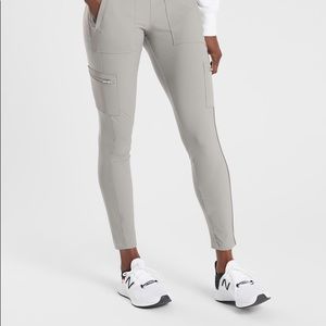 Athleta Headlands Hybrid Cargo Tight asphalt sz 10